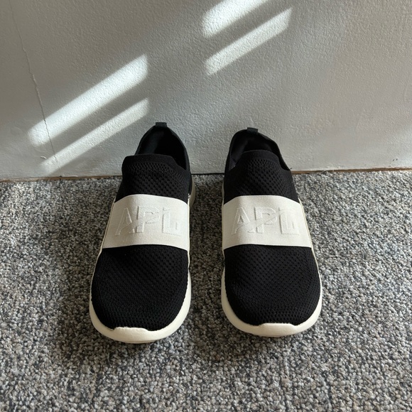 APL Women's TechLoom Bliss - Picture 3 of 5